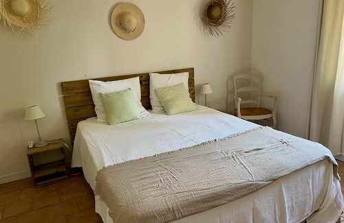 Saint-Genies-de-Malgoires Casa | Gard gîte 6 pers air-conditioned, shared heated pool,