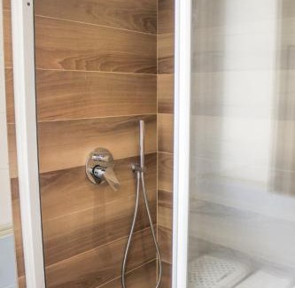 Rivoltella Apartamento | Garda Fantasy Apartment - JACUZZI