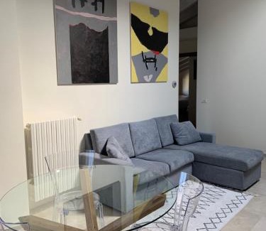 Rivoltella Apartamento | Garda Girasole trilocale a due passi dal lago con posto auto privato