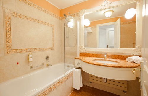 Cavalcaselle Hotel | Gardaland Hotel