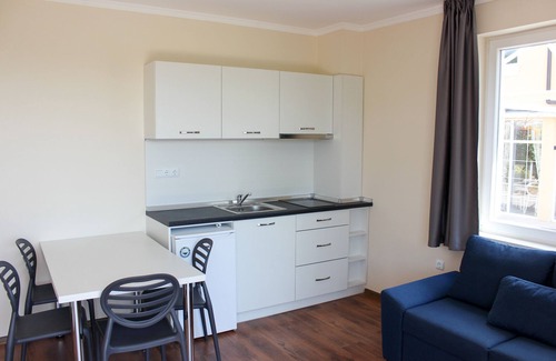 Intsaraki Condominio | Apartamento de 3 habitaciones Garden E3 en Macon Residence