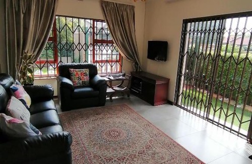 Farrarmere Casa | Garden and Park Leisure on Tugela