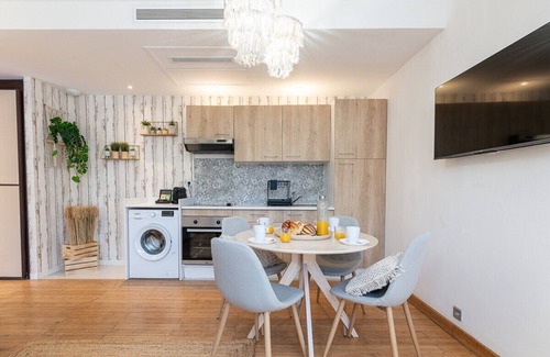 Antibes Apartamento | Garden Apartment La Bohémienne, Mandara Beach