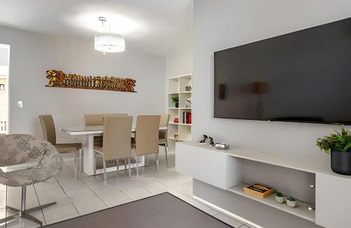 Andorinha Apartamento | Garden, Churrasqueira e 2 Vagas Garagem Meia Praia