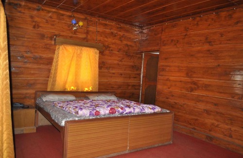 Kempty Range Hotel | Garden Cottage, Dhanaulti