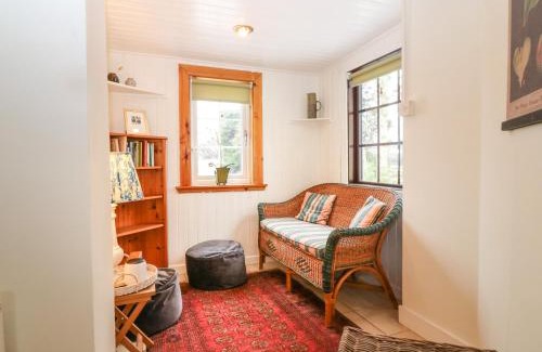 Elgin Casa | Garden Cottage