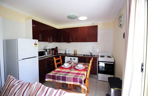 Port Noarlunga Cabaña | Garden Cottage: unidad de vacaciones y traslado