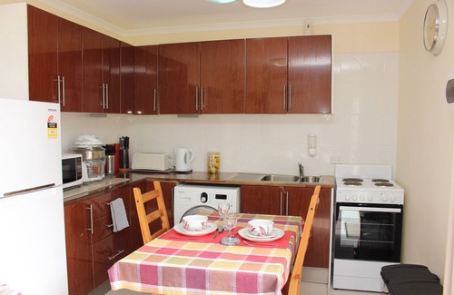 Port Noarlunga Cabaña | Garden Cottage: unidad de vacaciones y traslado