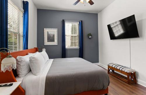 Saint Thomas Development Casa | Garden District 3BD 2BA Parking Stylish & Unique