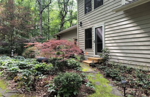 Chapel Hill Apartamento | Garden Ensuite at the Chapel Hill Retreat Center