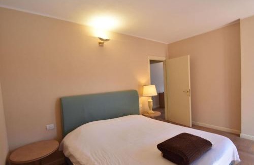 Oggebbio Apartamento | Garden Flat by Lake Maggiore
