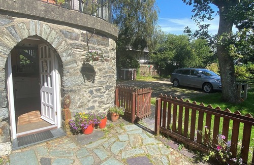 Porthmadog Cabaña | Garden Flat