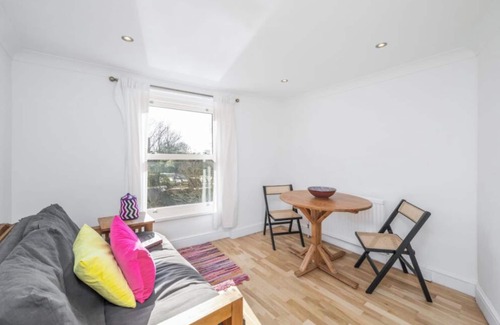 Golborne Apartamento | Garden flat next to canal