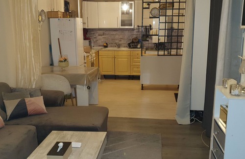 Saint-Etienne-du-Rouvray Casa | Garden house in a quiet and privileged area of the center of St Étienne du Rouvray