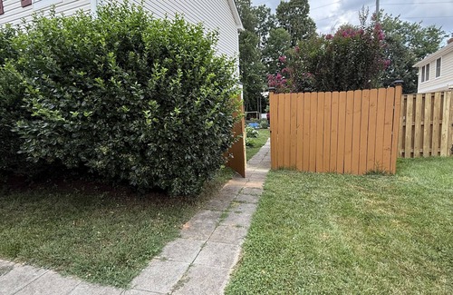 Montclair Apartamento | Garden Hallow, Basement get away