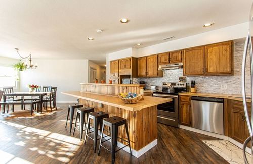 Billings Apartamento | Garden Hideaway w/ hot tub