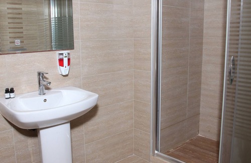 Uskudar Hotel | Garden Hill Hotel