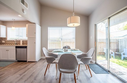 Milwood Casa | Garden Home- Walk to Apple Campus