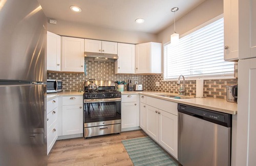 Milwood Casa | Garden Home- Walk to Apple Campus