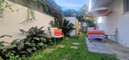 Torre del Lago Puccini Casa | Garden House With Private Parking - Belcantovillas