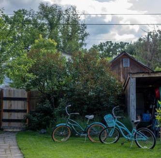 Livingston Casa | Garden House