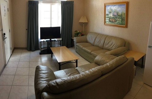 Fresno Hotel | Garden Inn and Suites