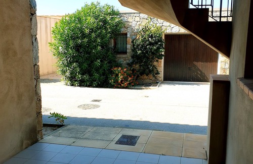Lozari Condominio | Garden level, air-conditioned, beach 200m away and swimming pool.