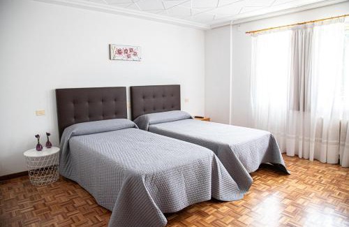 Ribadavia Casa | Garden Lodge Hostal Evencio