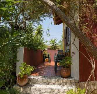 Kalamaki Apartamento | Garden of Eden
