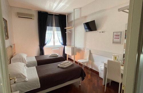 Quartiere XIII Aurelio Casa | Garden of Rome Guesthouse