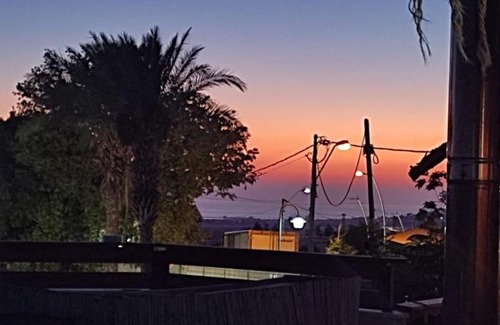 Shlomi Chalet De Esquí | Garden on TOP of the WORLD צימר על גג העולם