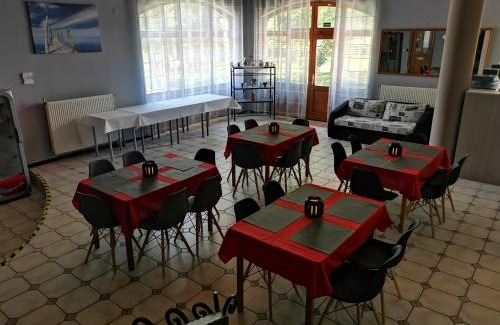 Balatonkeresztur Cama Y Desayuno | Garden Panzió