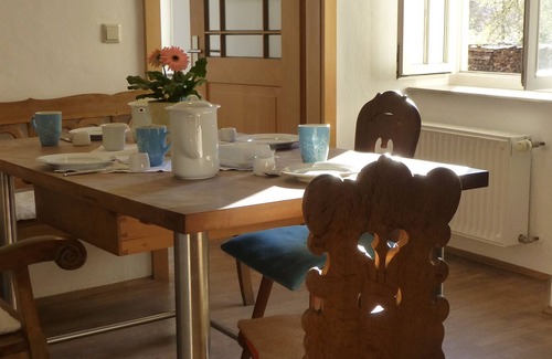 Urbar Apartamento | Garden paradise in the Middle Rhine Valley - roses, herbs, estate and garden