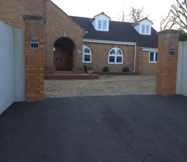 Bromsgrove Casa | Garden Room