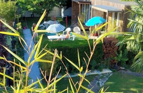 Le Mesnil-Saint-Denis Chalet De Esquí | Garden studio sqy Versailles gk15 greenappart
