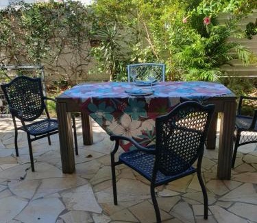 Anse Vata Apartamento | Garden & Terrace Apartment