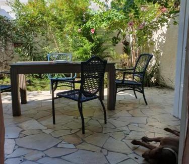 Anse Vata Apartamento | Garden & Terrace Apartment