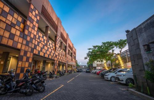 Jember Casa | Garden View by Calli Rooms