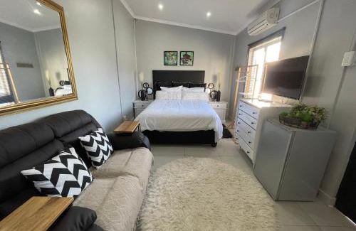 Glenwood Casa | Garden View Cottage
