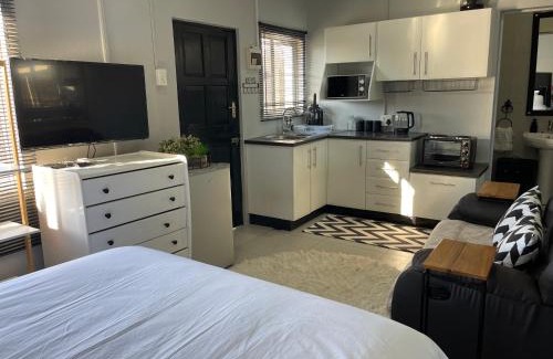 Glenwood Casa | Garden View Cottage