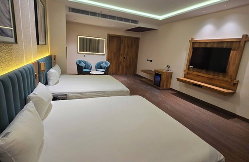 BHEL Township Hotel | Garden View Hotel And Spa