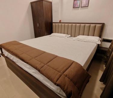 Sanpada Apartamento | Garden View Terrace 1 BHK in Sanpada, Navi Mumbai