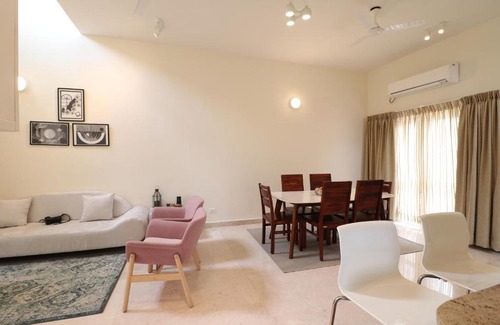 Bengaluru Casa | Garden Villa at Prestige Augusta - Long Stays by JadeCaps