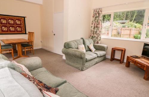 Llanwrthwl Casa | Gardener's Cottage
