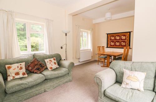 Llanwrthwl Casa | Gardener's Cottage