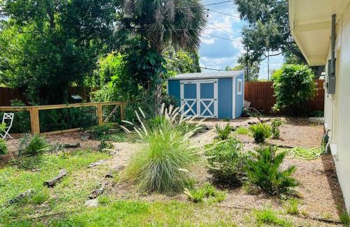 Audubon Park Casa | GardenHouse @AudubonPark Sleeps 8