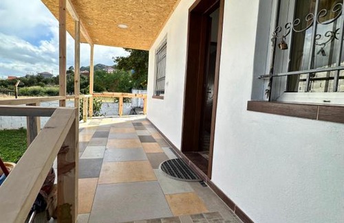Udenisht Apartamento | Gardenhouse2