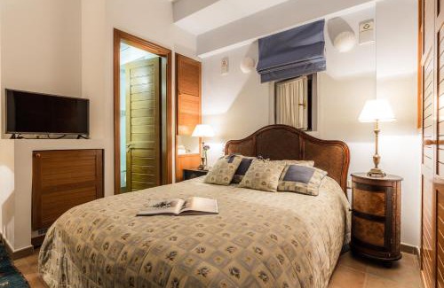 Melissopetra Apartamento | Gardenia Junior Suite In Epidavros with Shared Pool