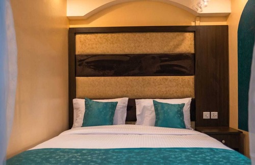 Kikuyu Cama Y Desayuno | Gardens Executive Suites