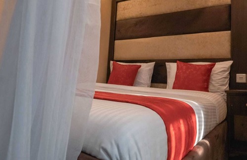 Kikuyu Cama Y Desayuno | Gardens Executive Suites